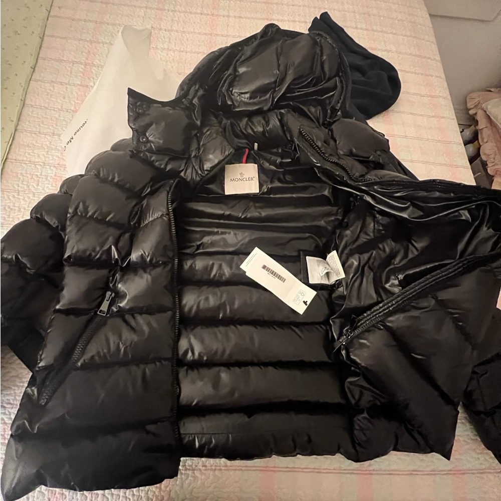 Moncler down jacket - Picture 3 of 4